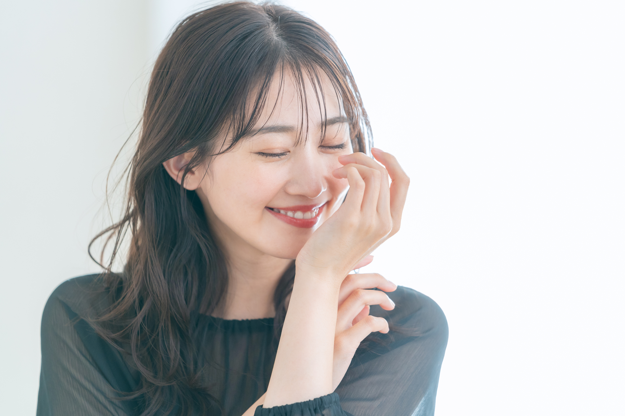 一歩踏み出す女性